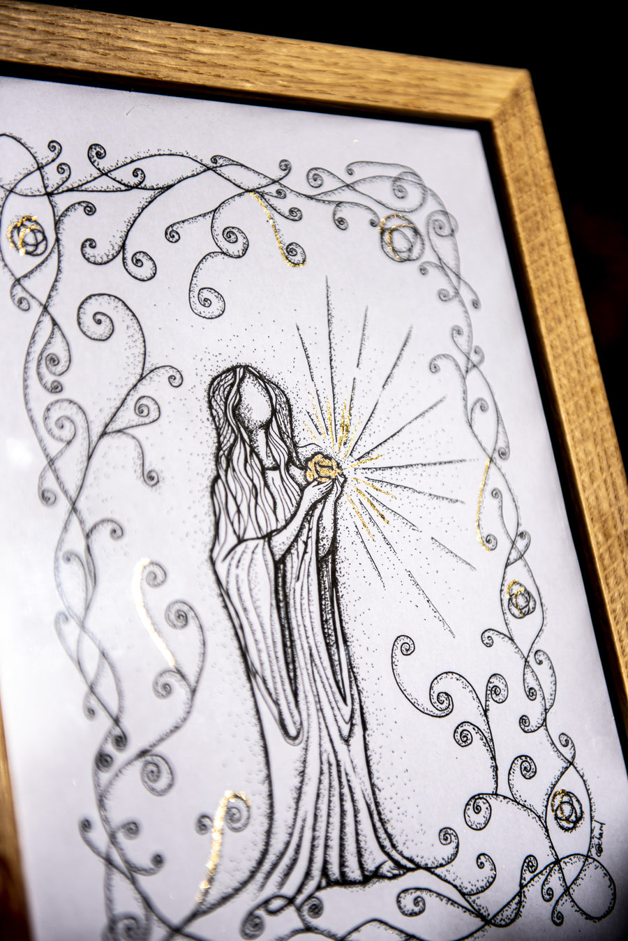 Reproduction “Au cœur de la rose, JE SUIS”, illustration A4 enluminée d'or à la main signée et numérotée